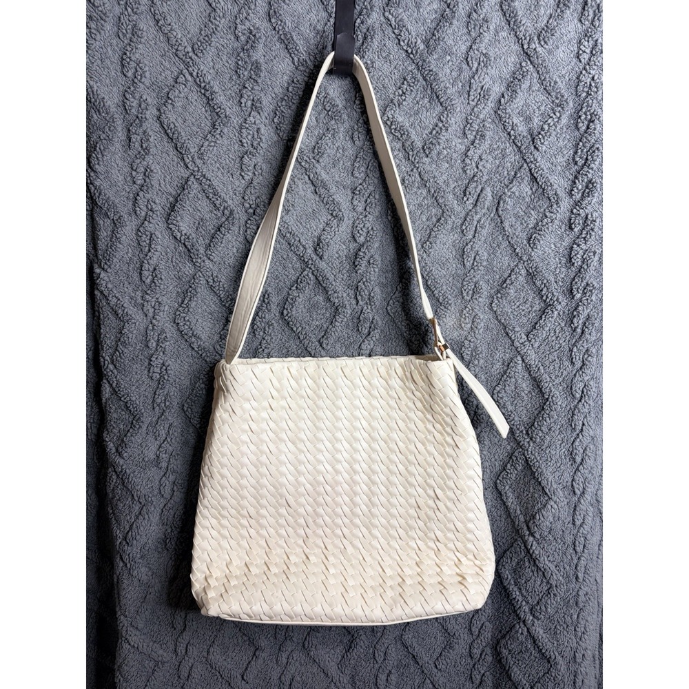 A New Day Elegant Cream Woven Handbag Adjustable Strap Gold Hardware Zip Closure